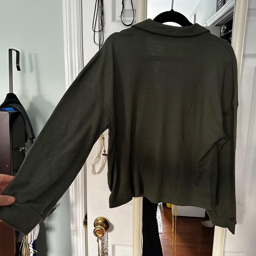 SHEIN Waffle Knit Collared Long Sleeve Button Up Top Olive Green Size Medium - Picture 8 of 11
